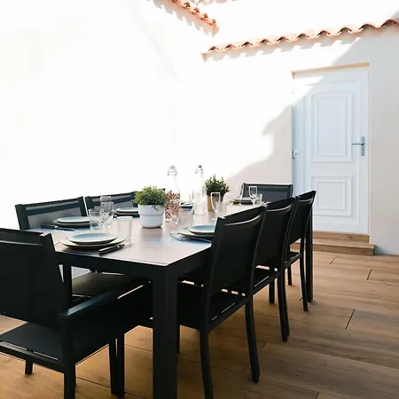 Vakantiehuis Maison Joliment Decoree Quartier Gare - 8 Personnes *
